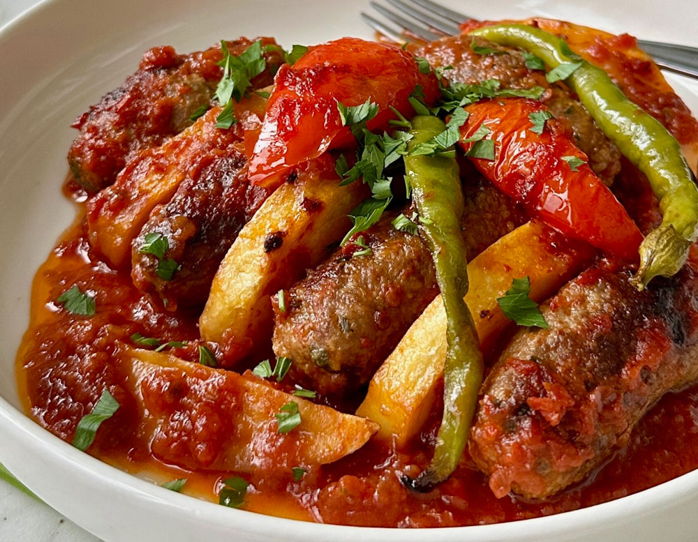 İzmir Köfte + Erişte + Komposto